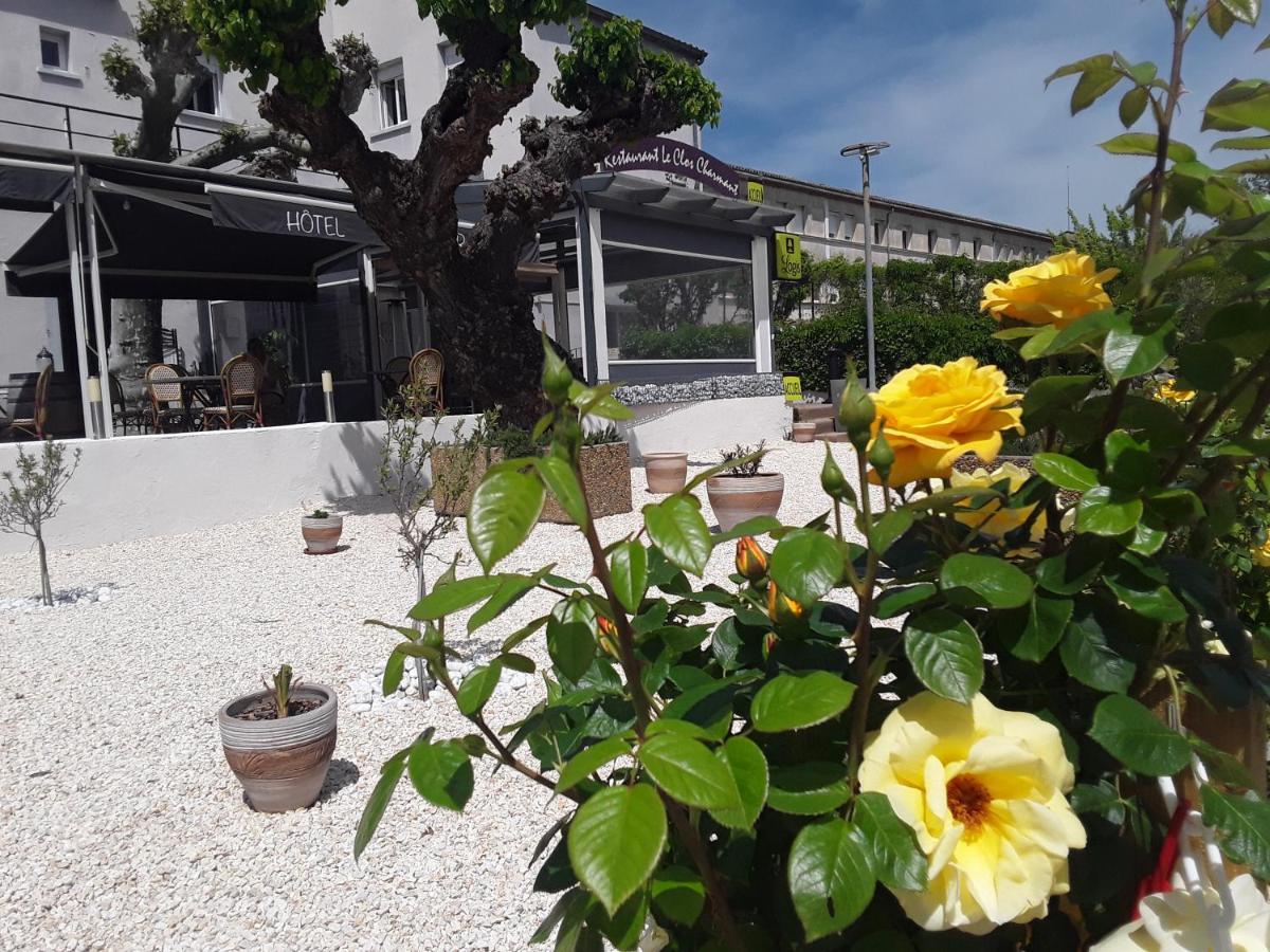 Hotel Restaurant Le Clos Vallon-Pont-dʼArc